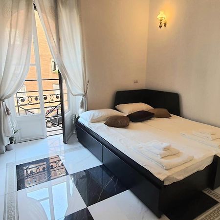 Elegante Monolocale - Macchi 1920 Apartment Milan Luaran gambar