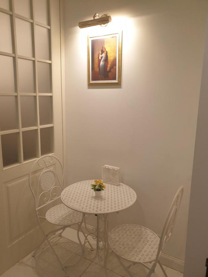 Elegante Monolocale - Macchi 1920 Apartment Milan Luaran gambar