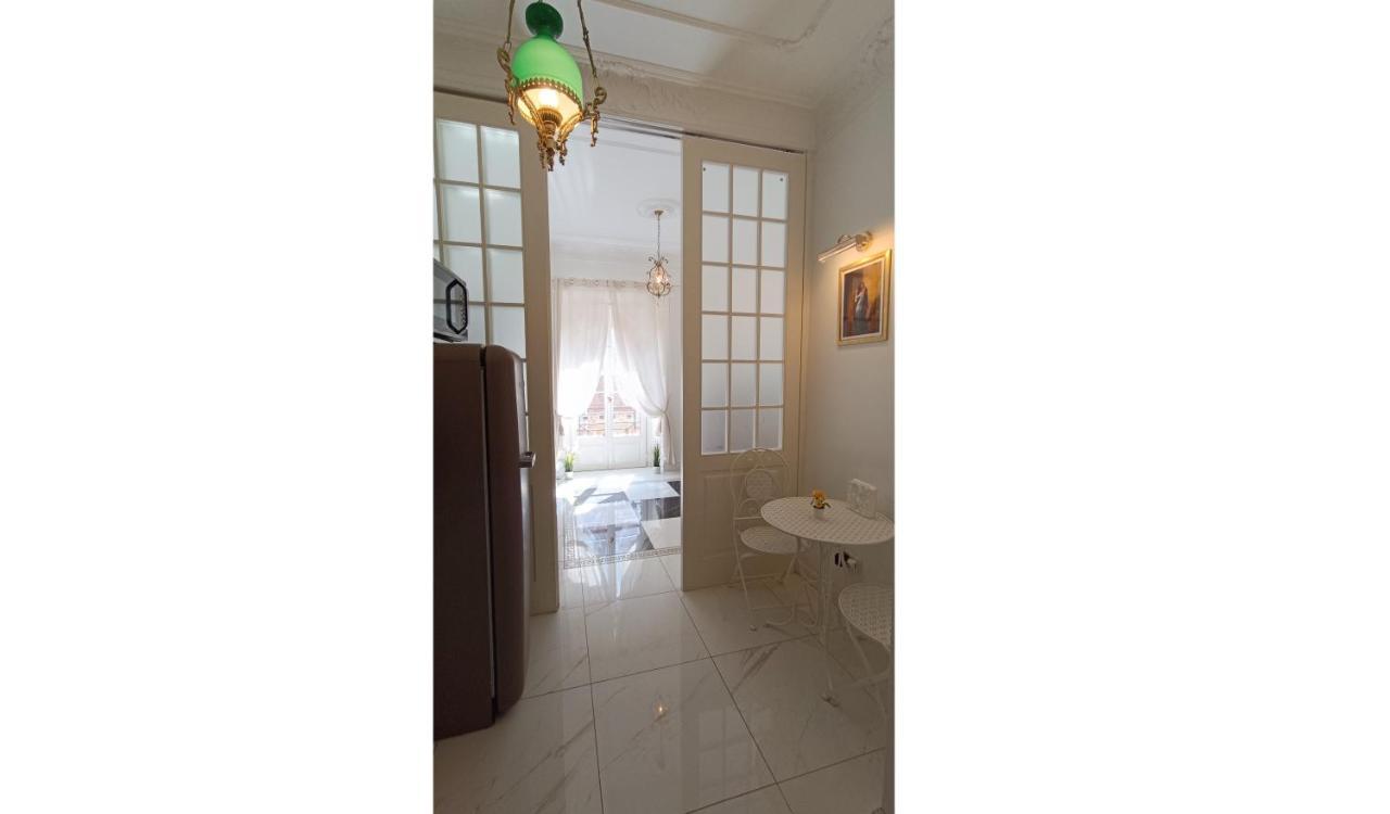 Elegante Monolocale - Macchi 1920 Apartment Milan Luaran gambar