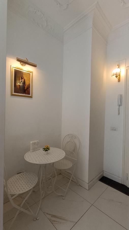 Elegante Monolocale - Macchi 1920 Apartment Milan Luaran gambar