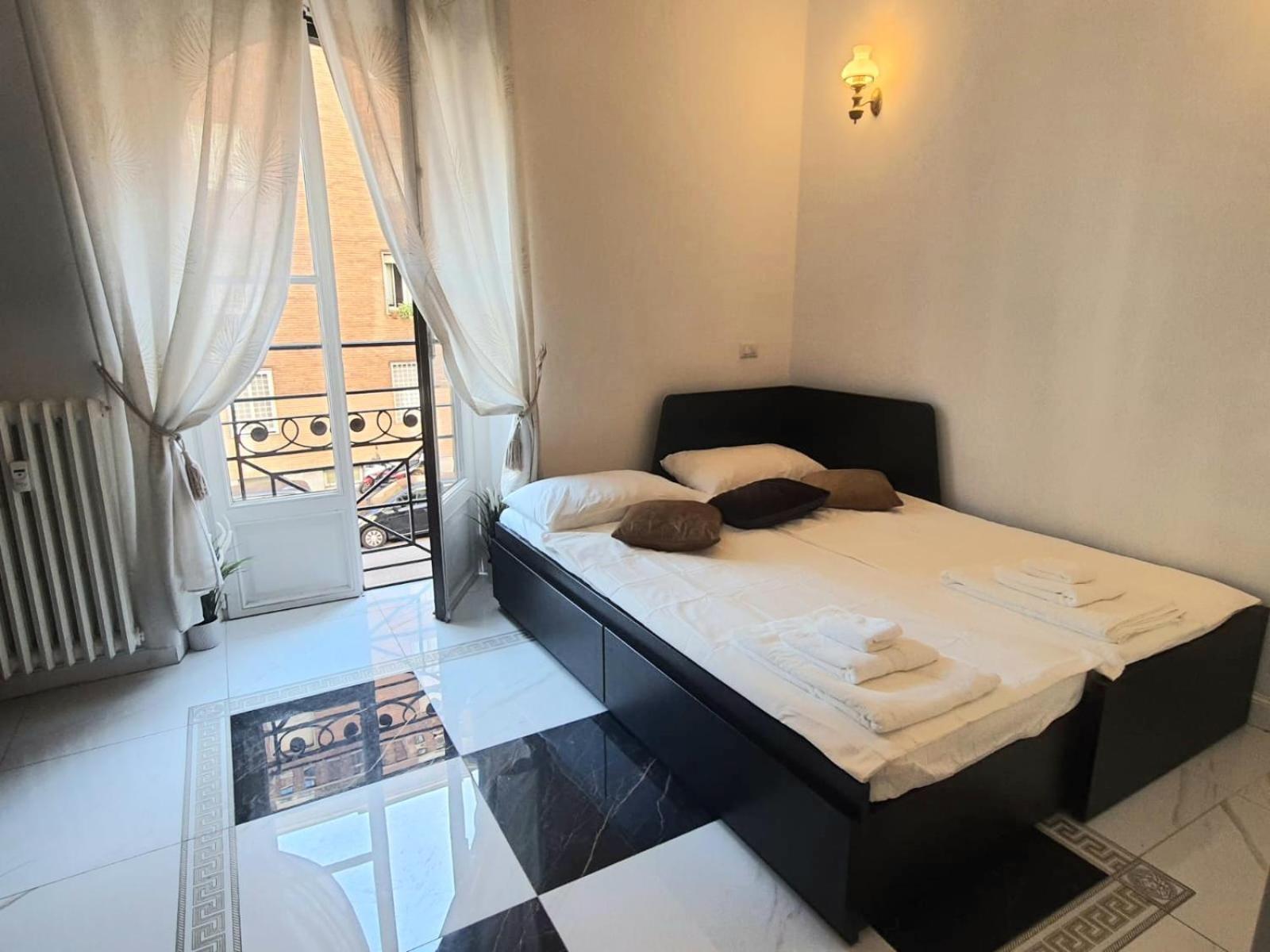 Elegante Monolocale - Macchi 1920 Apartment Milan Luaran gambar